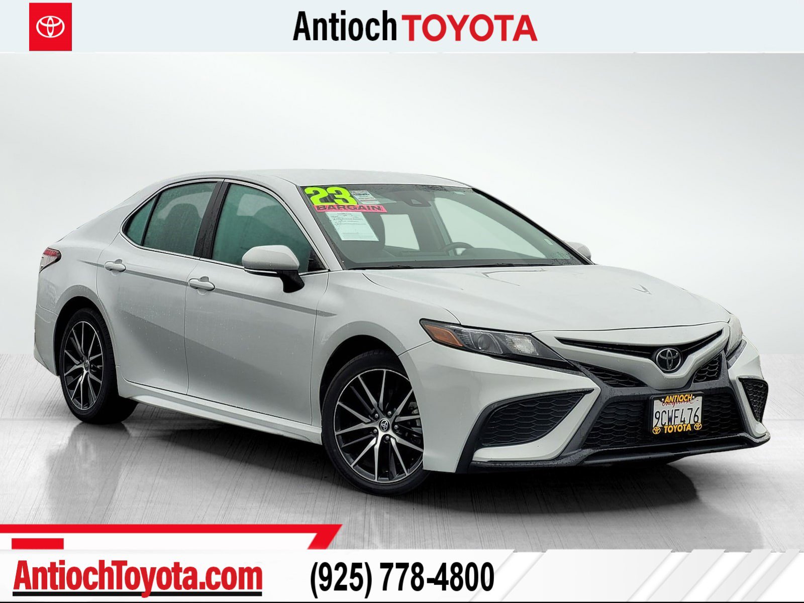 2025 Toyota Camry XSE's photo