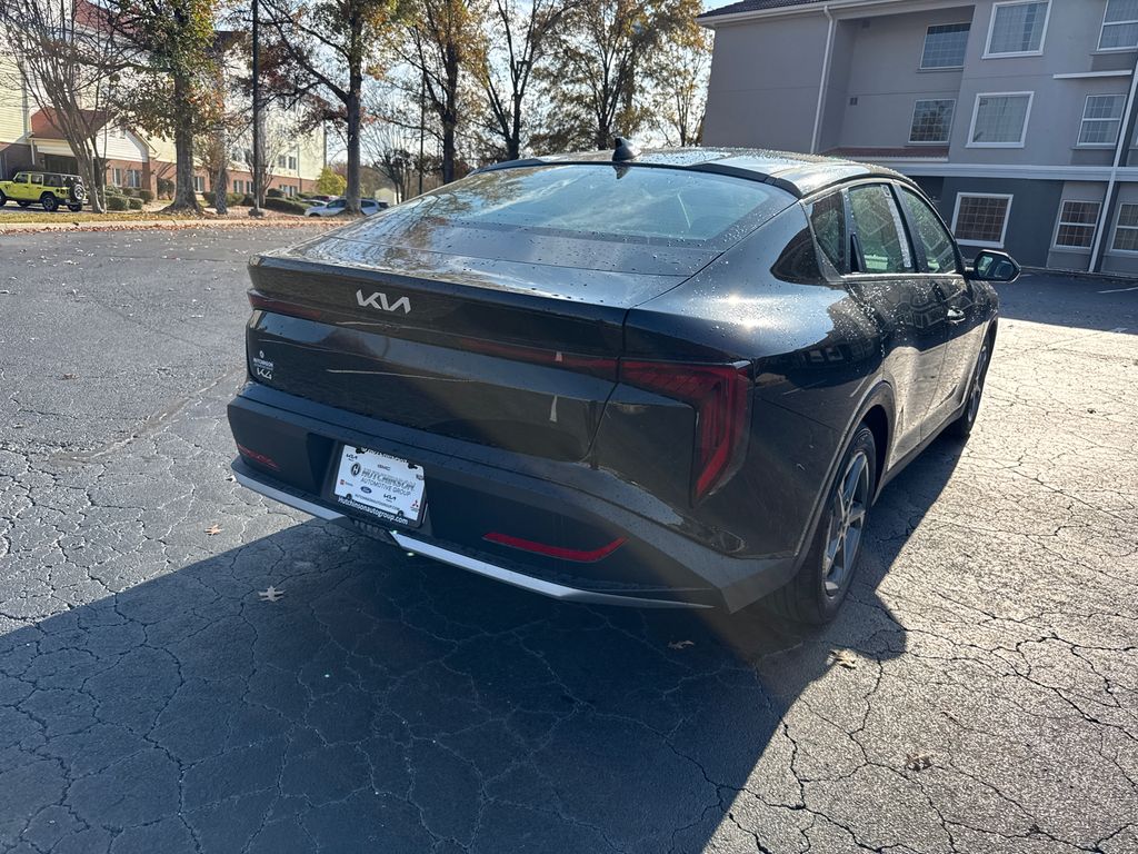 2025 Kia K4 LXS photo 3