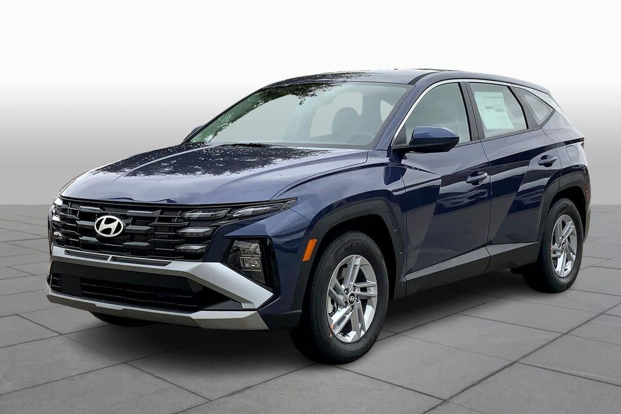 2026 Hyundai Tucson SE's photo