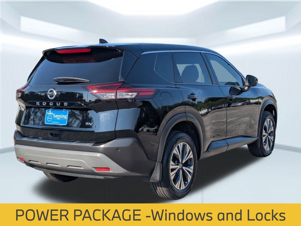 2021 Nissan Rogue SV photo 5