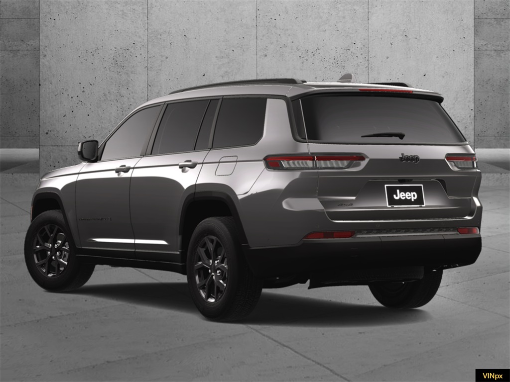 2025 Jeep Grand Cherokee Altitude photo 3