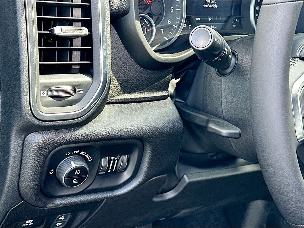 2026 Ram 1500 Laramie photo 7