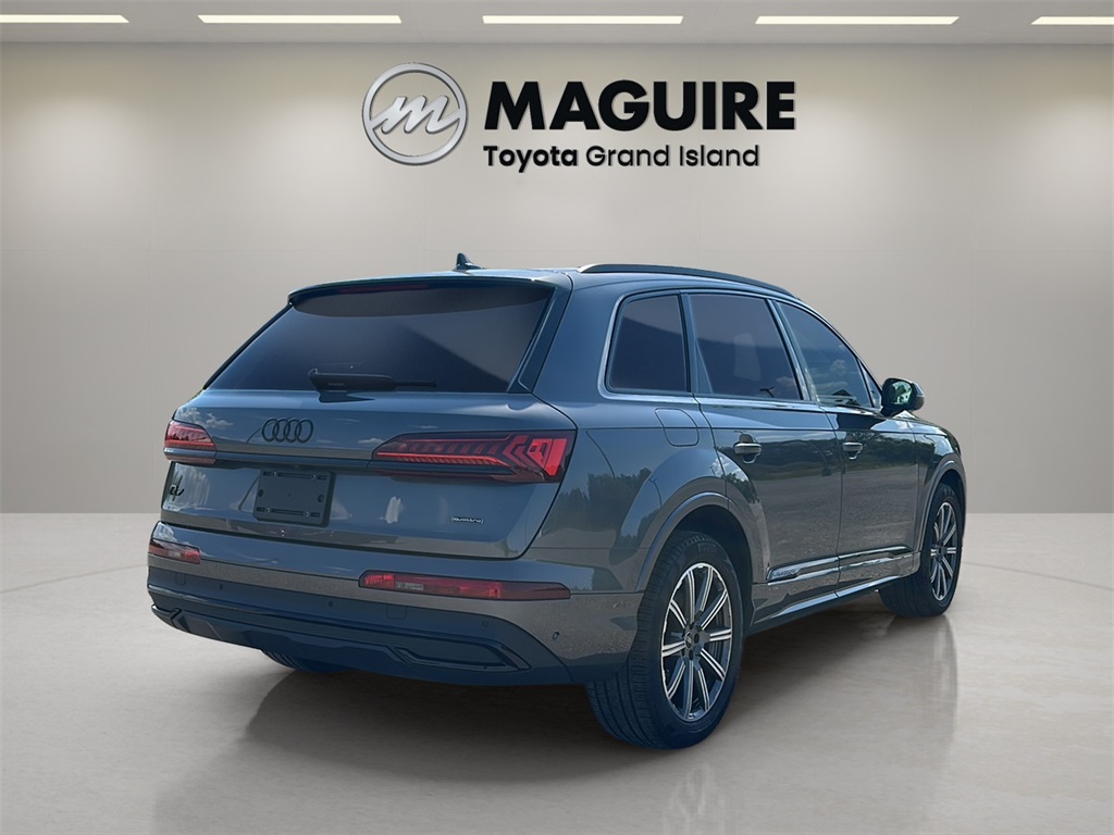 2024 Audi Q7 45 Premium Plus photo 5