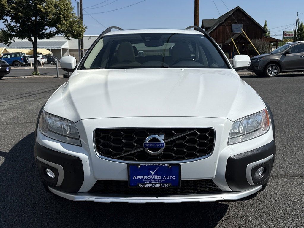 2016 Volvo XC70 T5 Drive-E Premier photo 2