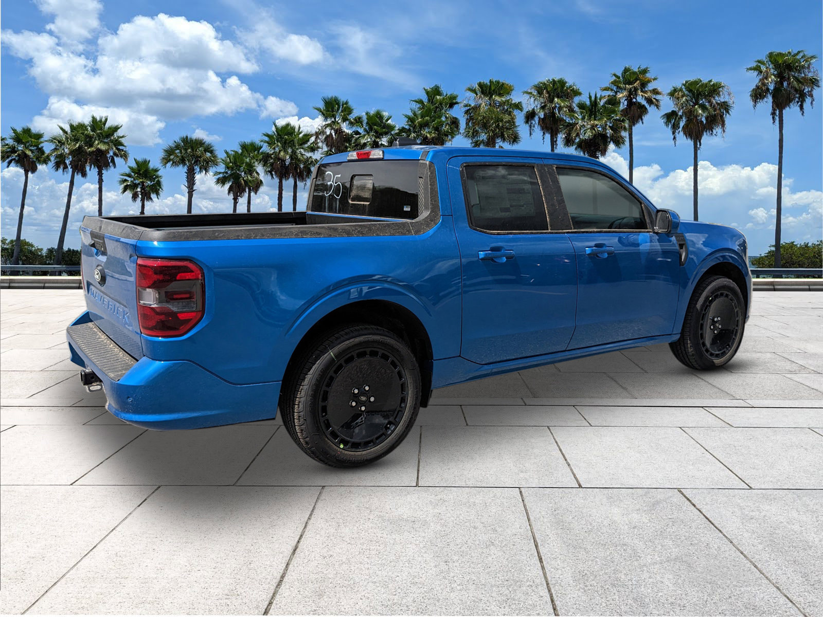 2025 Ford Maverick photo 8
