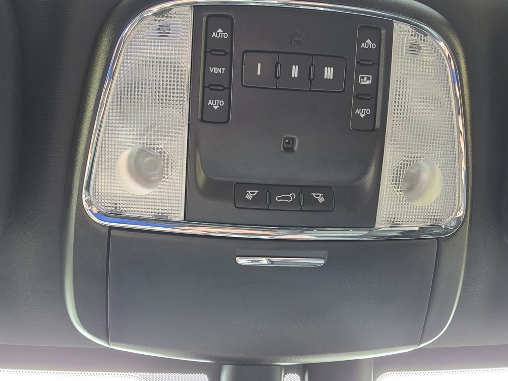 2018 Jeep Grand Cherokee Trailhawk photo 23