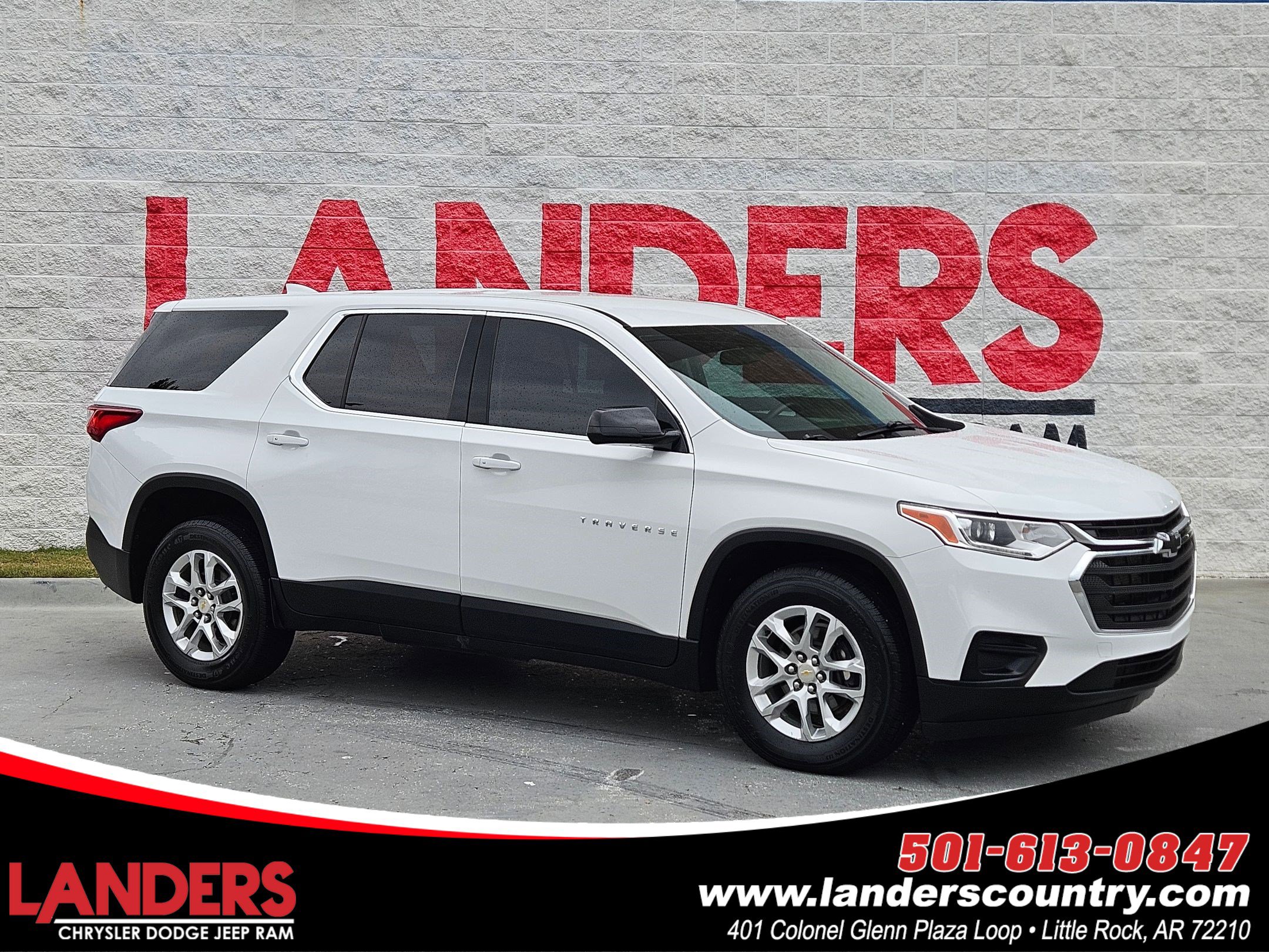 2020 Chevrolet Traverse LS's photo