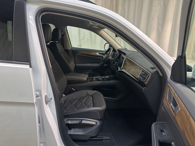 2026 Volkswagen Atlas SE Technology photo 34