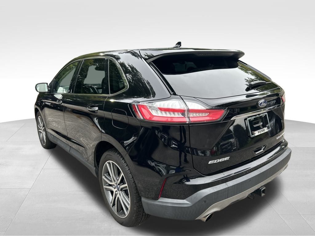 2019 Ford Edge Titanium photo 3