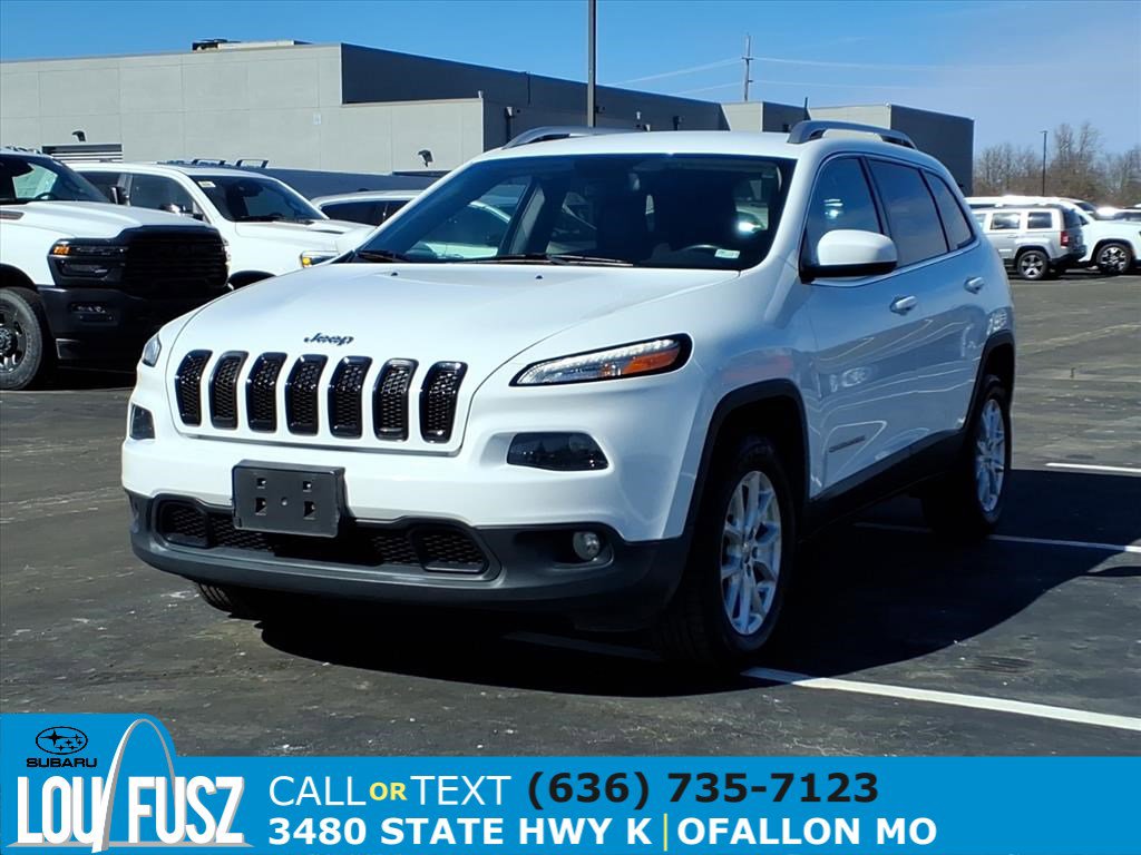 Used 2017 Jeep Cherokee Latitude with VIN 1C4PJMCS0HW579807 for sale in O'Fallon, MO