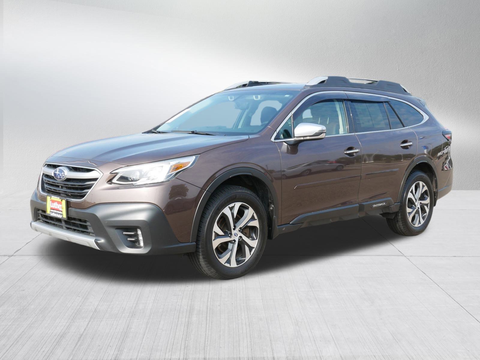 2020 Subaru Outback Touring photo 3