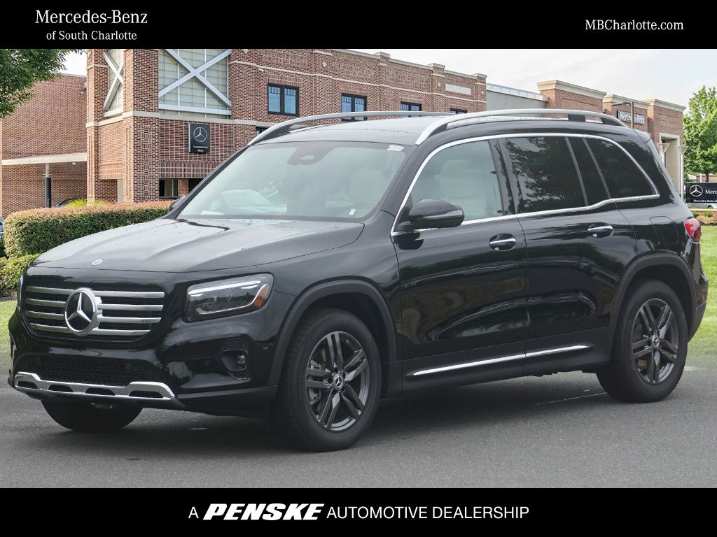2025 Mercedes-Benz GLB Base's photo