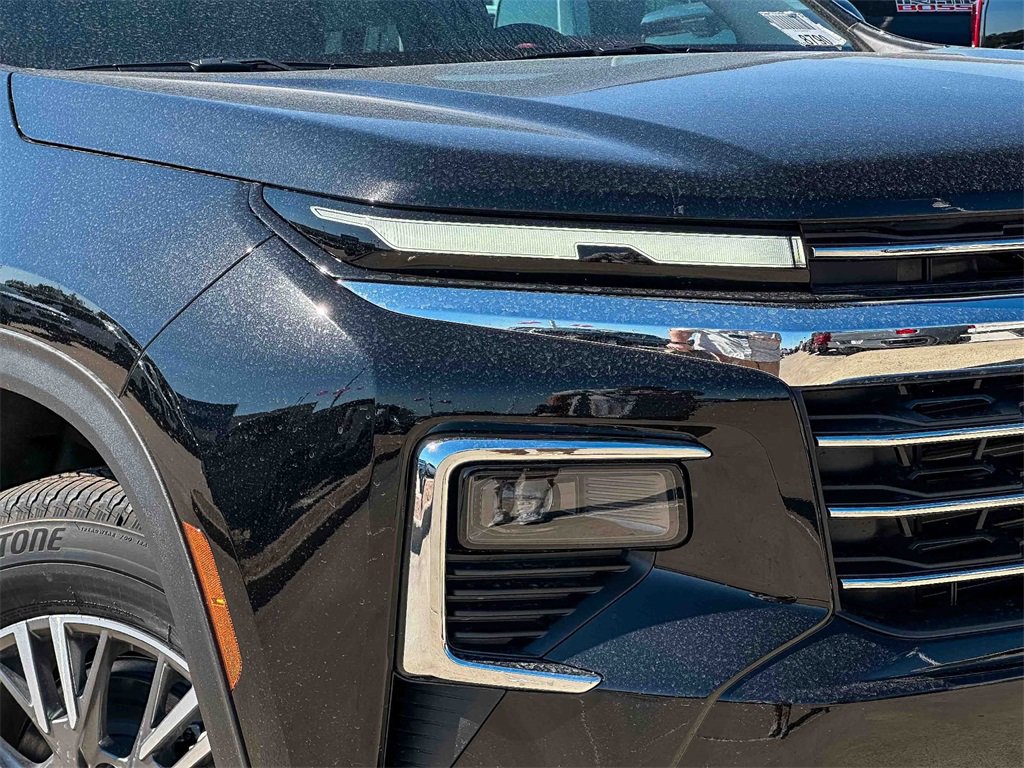 2026 Chevrolet Traverse photo 3