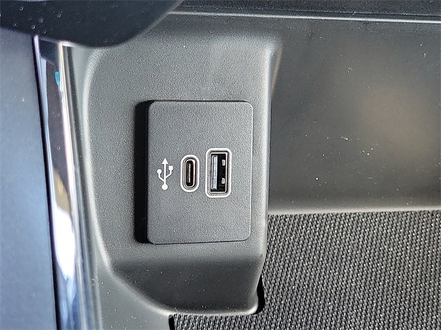 2025 Ford F-150 XLT photo 11