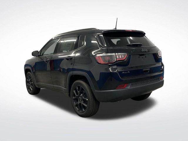 2026 Jeep Compass Latitude photo 3