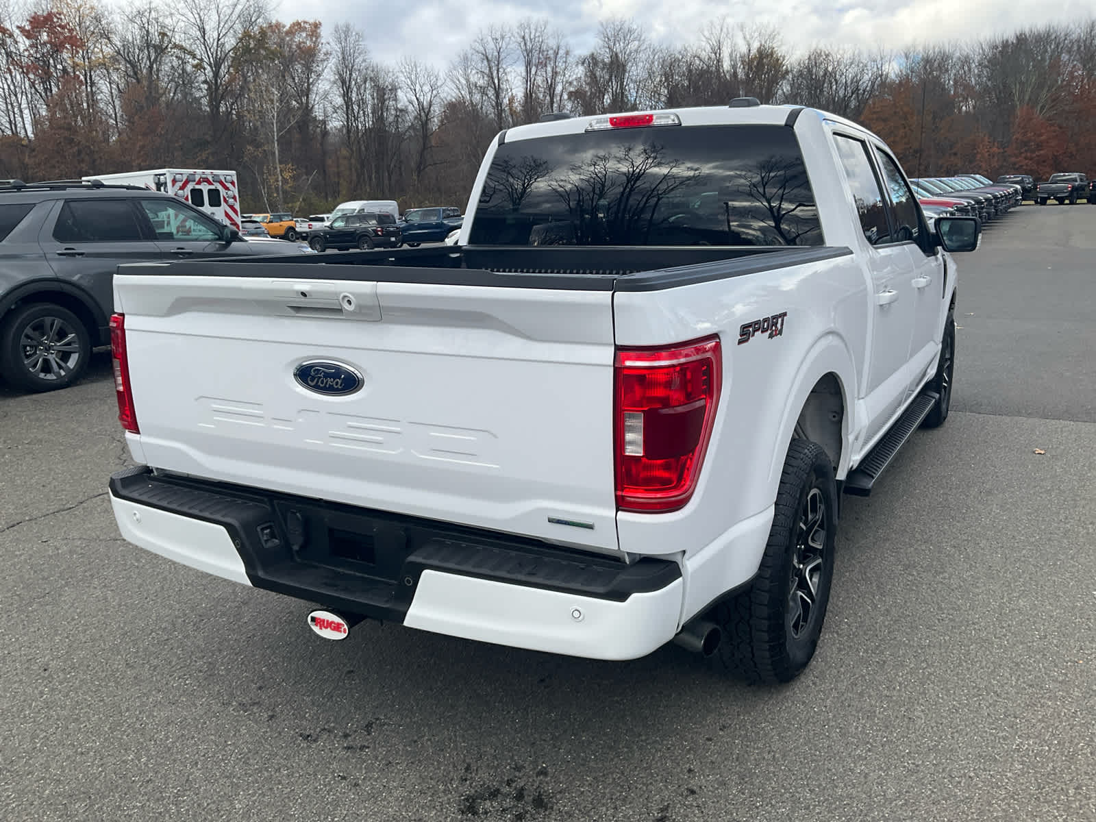2021 Ford F-150 XLT photo 3
