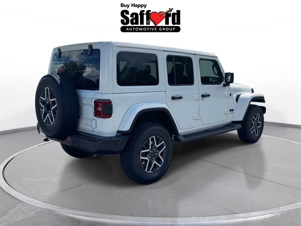 2025 Jeep Wrangler Sahara photo 8