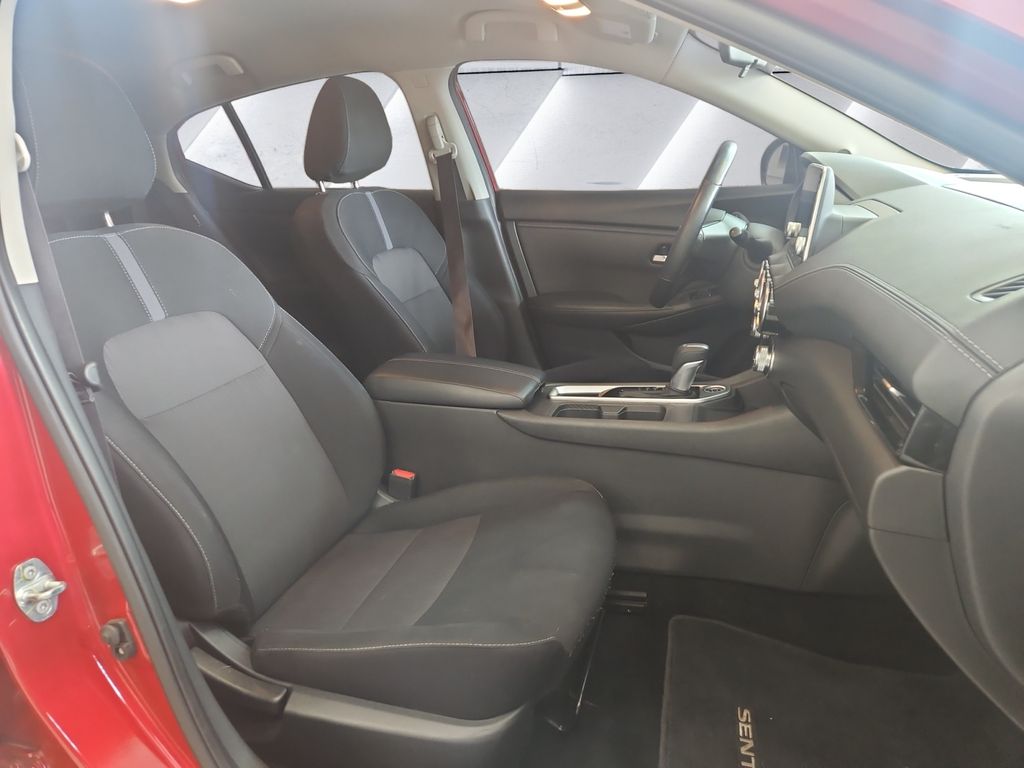 2023 Nissan Sentra SV photo 13