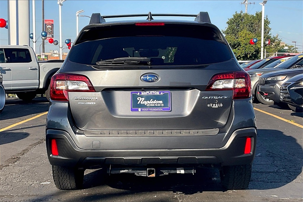 2019 Subaru Outback 2.5i Premium photo 3
