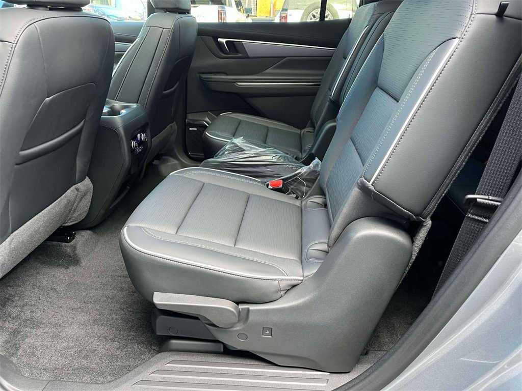 2025 Buick Enclave Sport Touring photo 16
