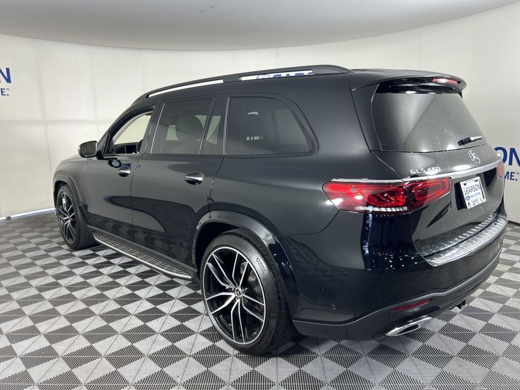 2022 Mercedes Benz GLS 450 4MATIC photo 3