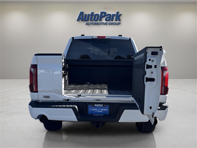 2025 Ford F-150 Lariat photo 5