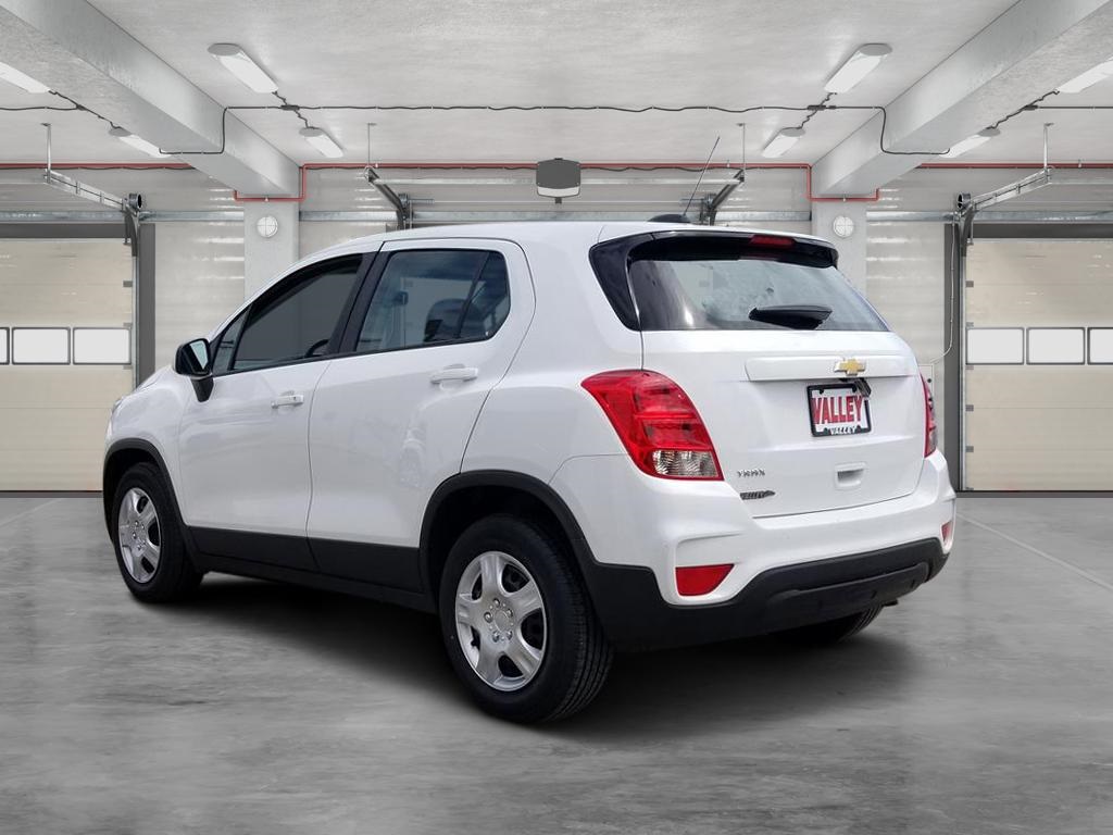 2018 Chevrolet Trax LS photo 5