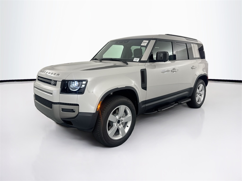 2026 Land Rover Defender S's photo