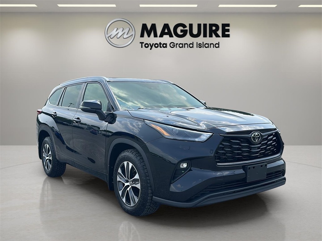 2022 Toyota Highlander XLE photo 6