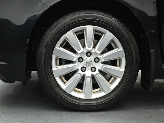 2017 TOYOTA SIENNA - Image 32