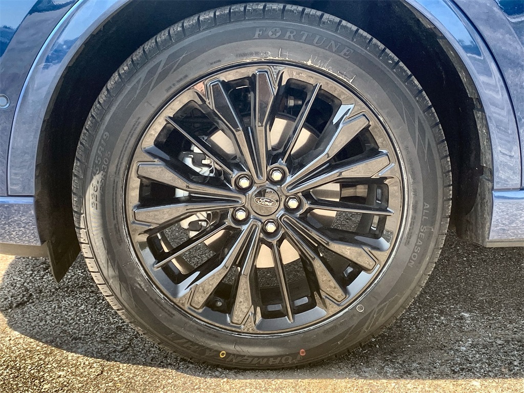 2023 Ford Escape ST-Line Elite photo 19