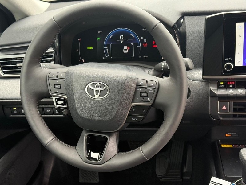 2026 Toyota Camry LE photo 2