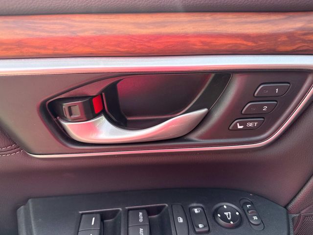 2022 Honda CR-V Touring photo 16