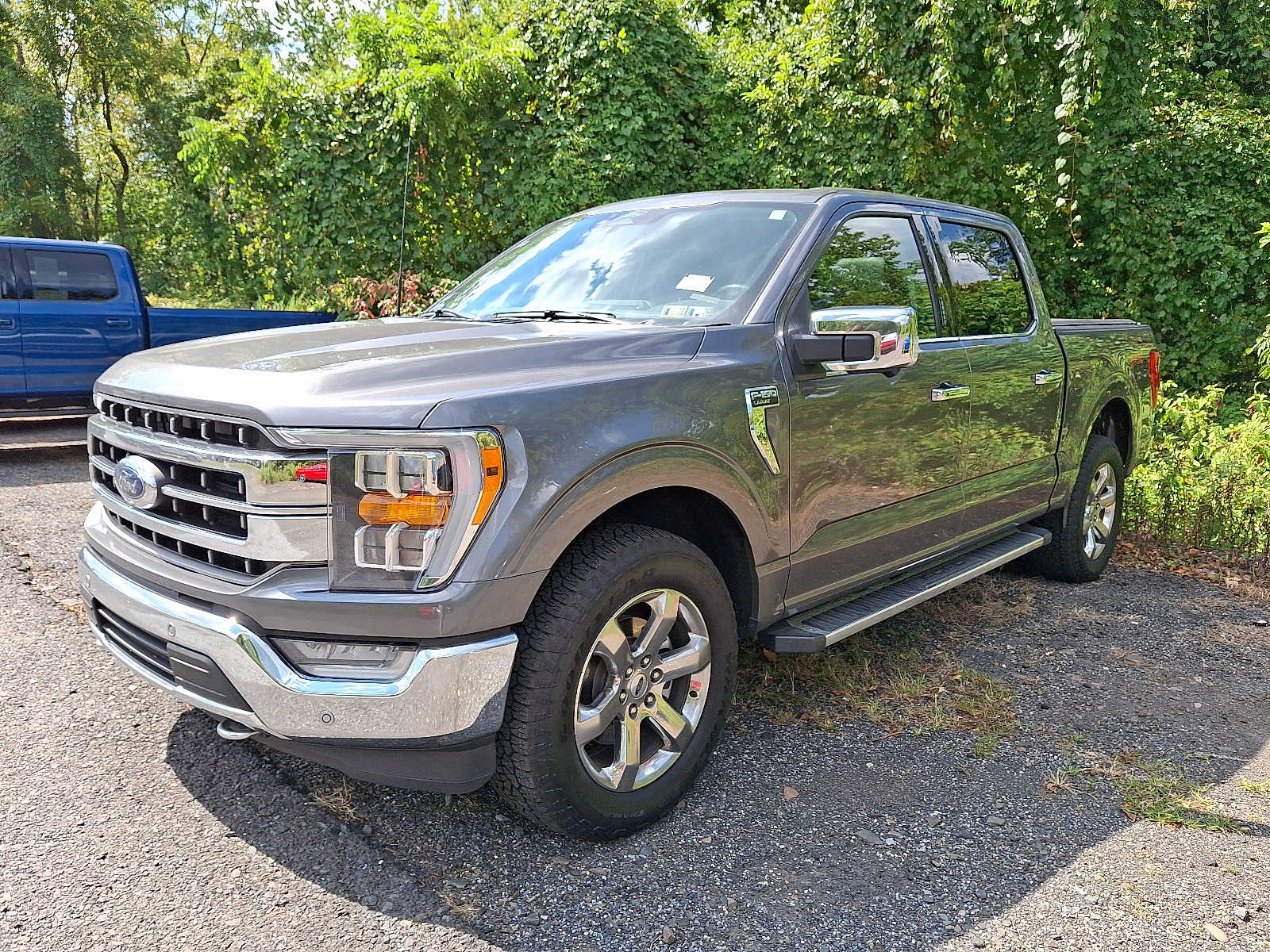 2022 Ford F-150 Lariat photo 3