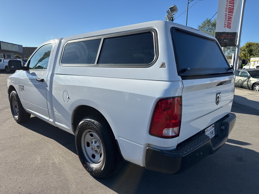 2022 Ram 1500 Classic Tradesman photo 3