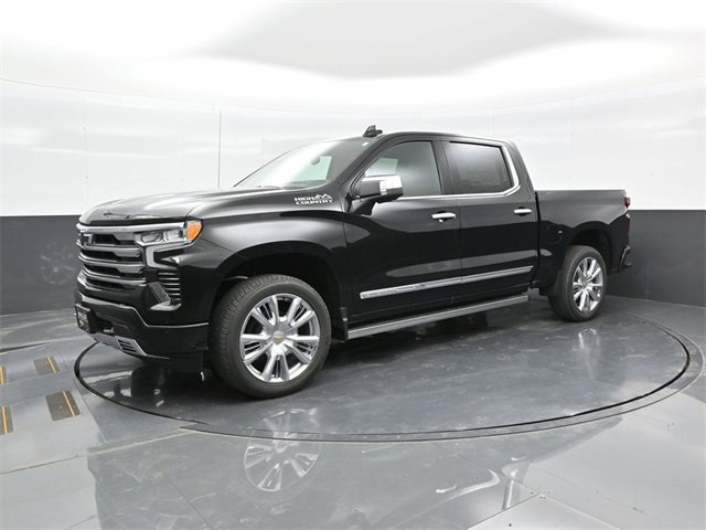 2025 Chevrolet Silverado 1500 High Country photo 3