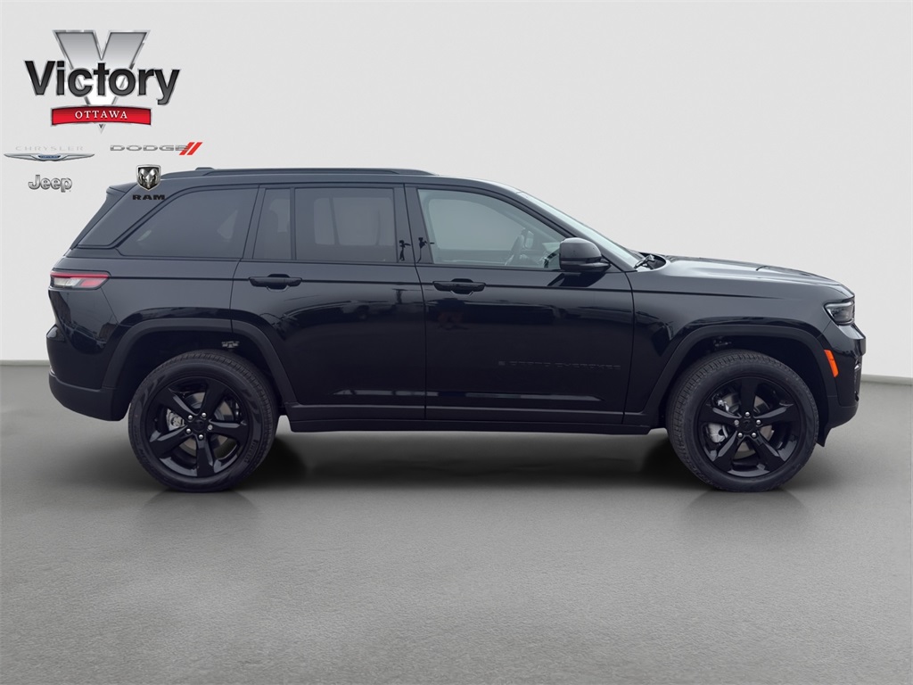 2025 Jeep Grand Cherokee Limited photo 7