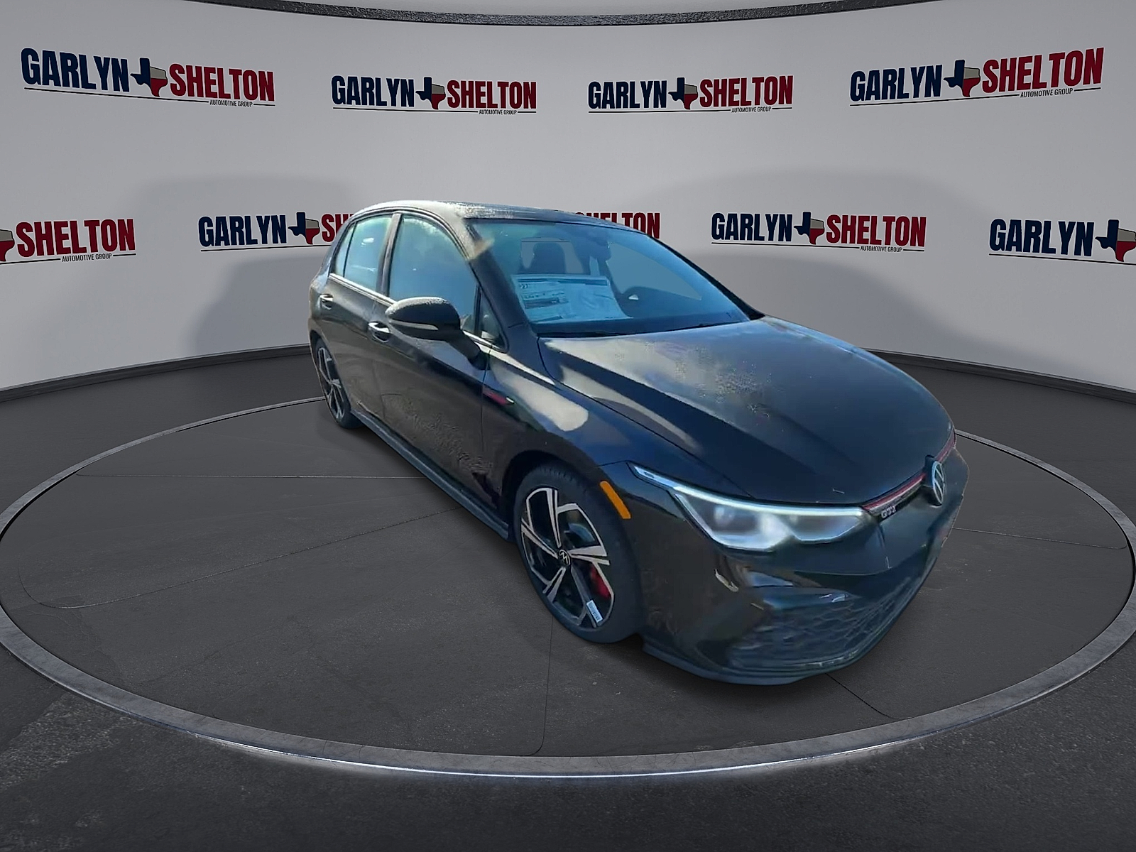 2024 Volkswagen Golf GTI SE photo 2