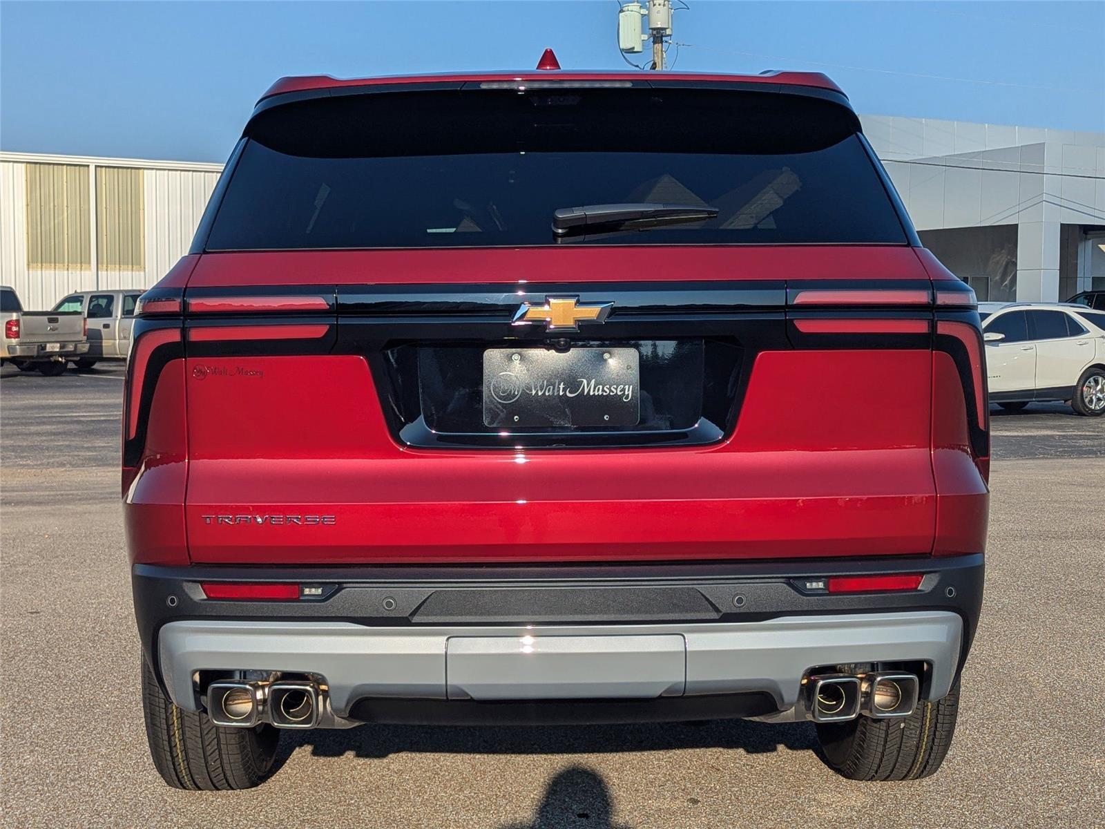 2026 Chevrolet Traverse photo 4