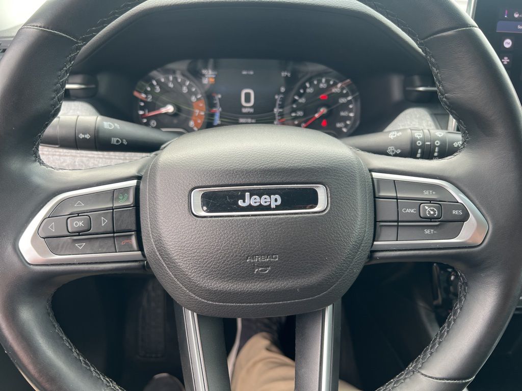 2022 Jeep Compass Latitude Lux photo 59