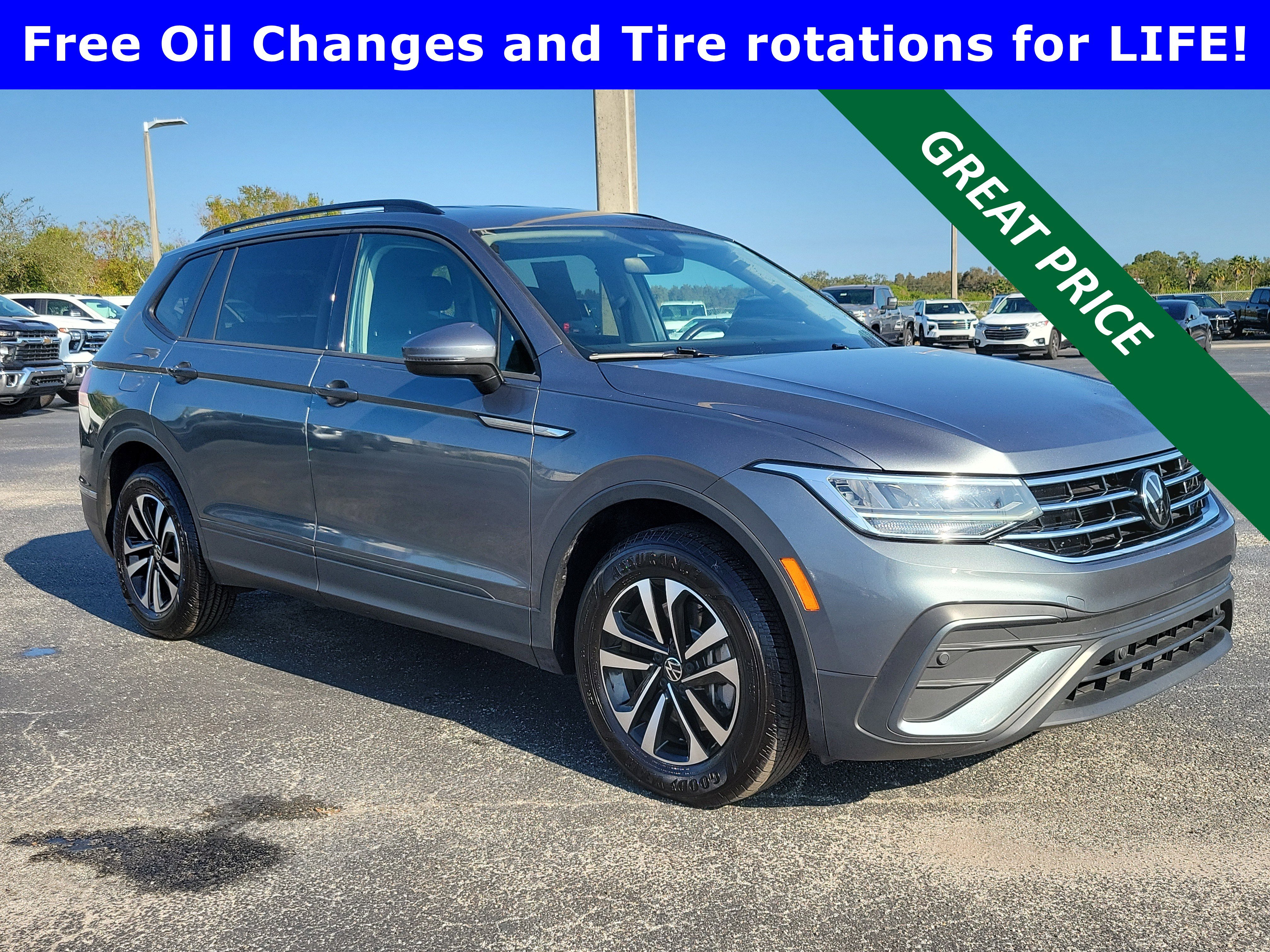 2024 Volkswagen Tiguan S's photo
