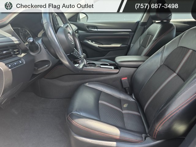 2023 Nissan Altima 2.5 SR photo 19