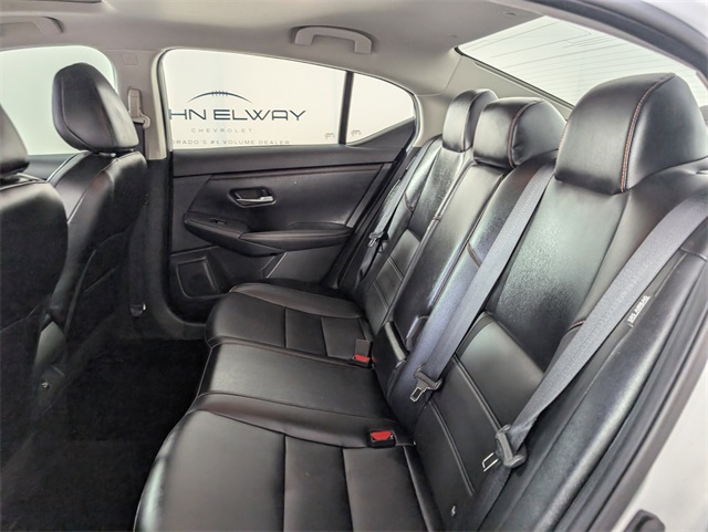 2022 Nissan Sentra SR photo 13