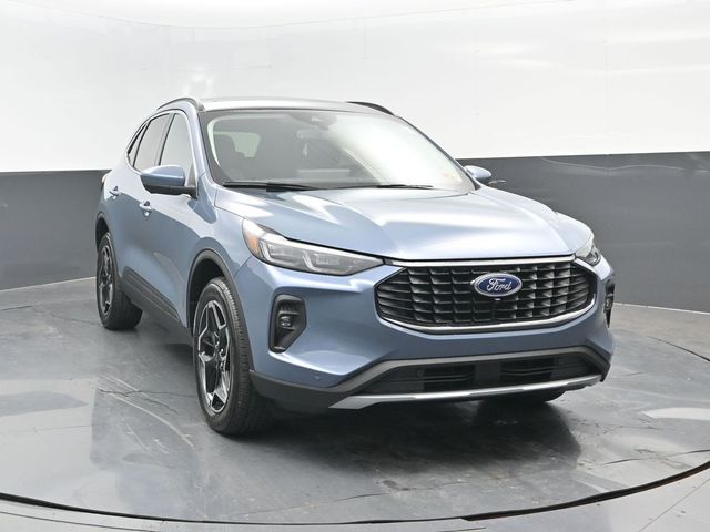 2026 Ford Escape Platinum photo 2