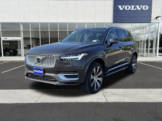 2025 Volvo XC90 T8 Core photo 3