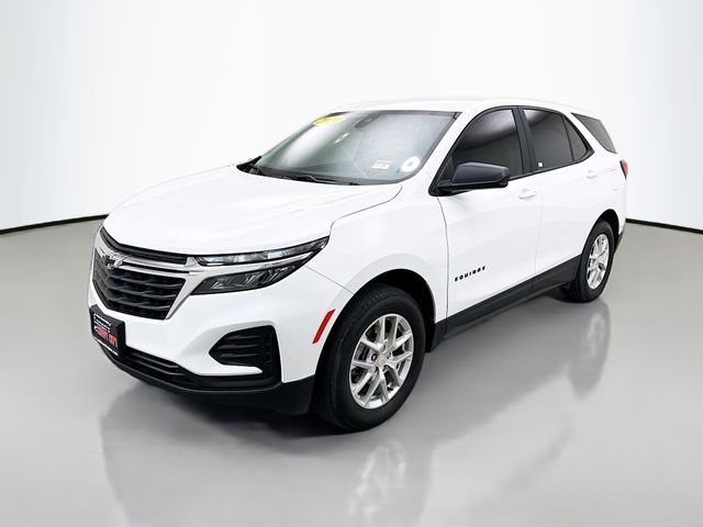 2024 Chevrolet Equinox LS photo 3