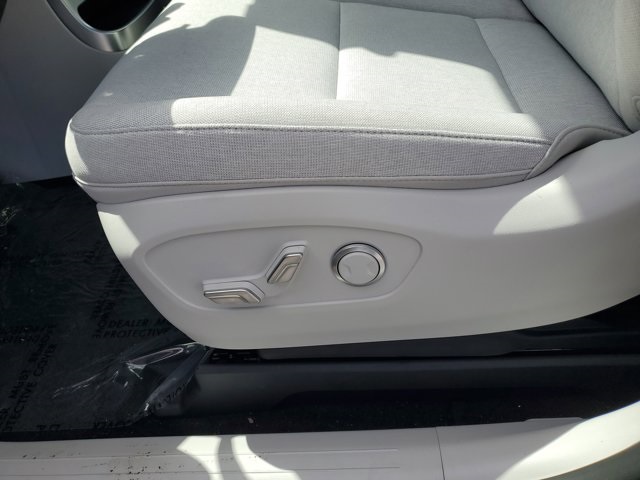 2026 Hyundai Ioniq SE photo 11