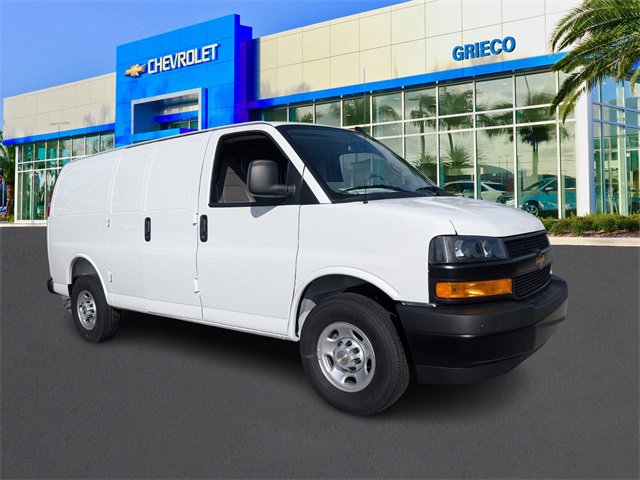 2025 Chevrolet Express Cargo Work Van's photo