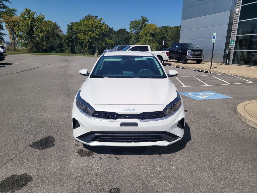 2024 Kia Forte LXS photo 8
