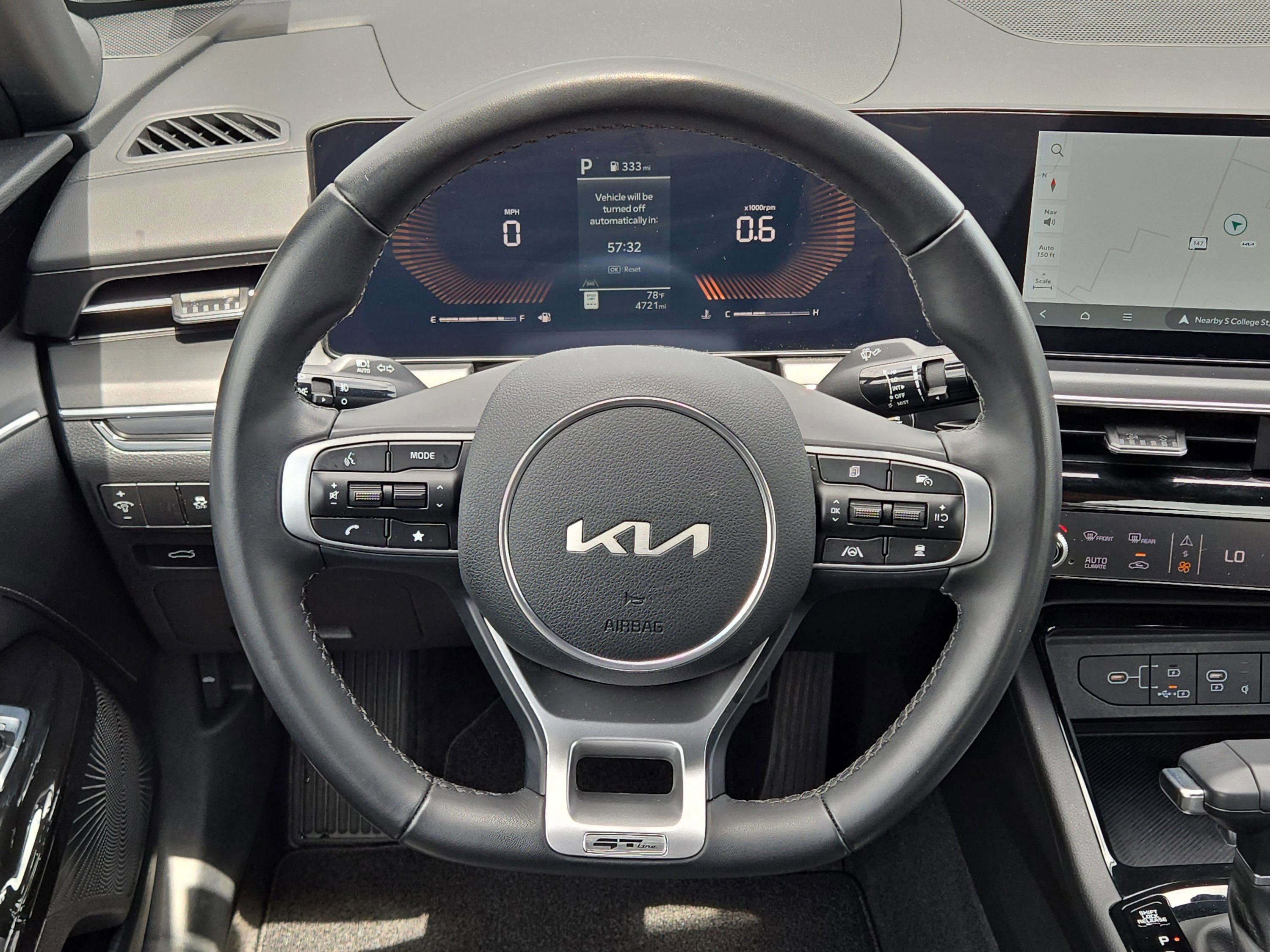 2025 Kia K5 GT-Line photo 17